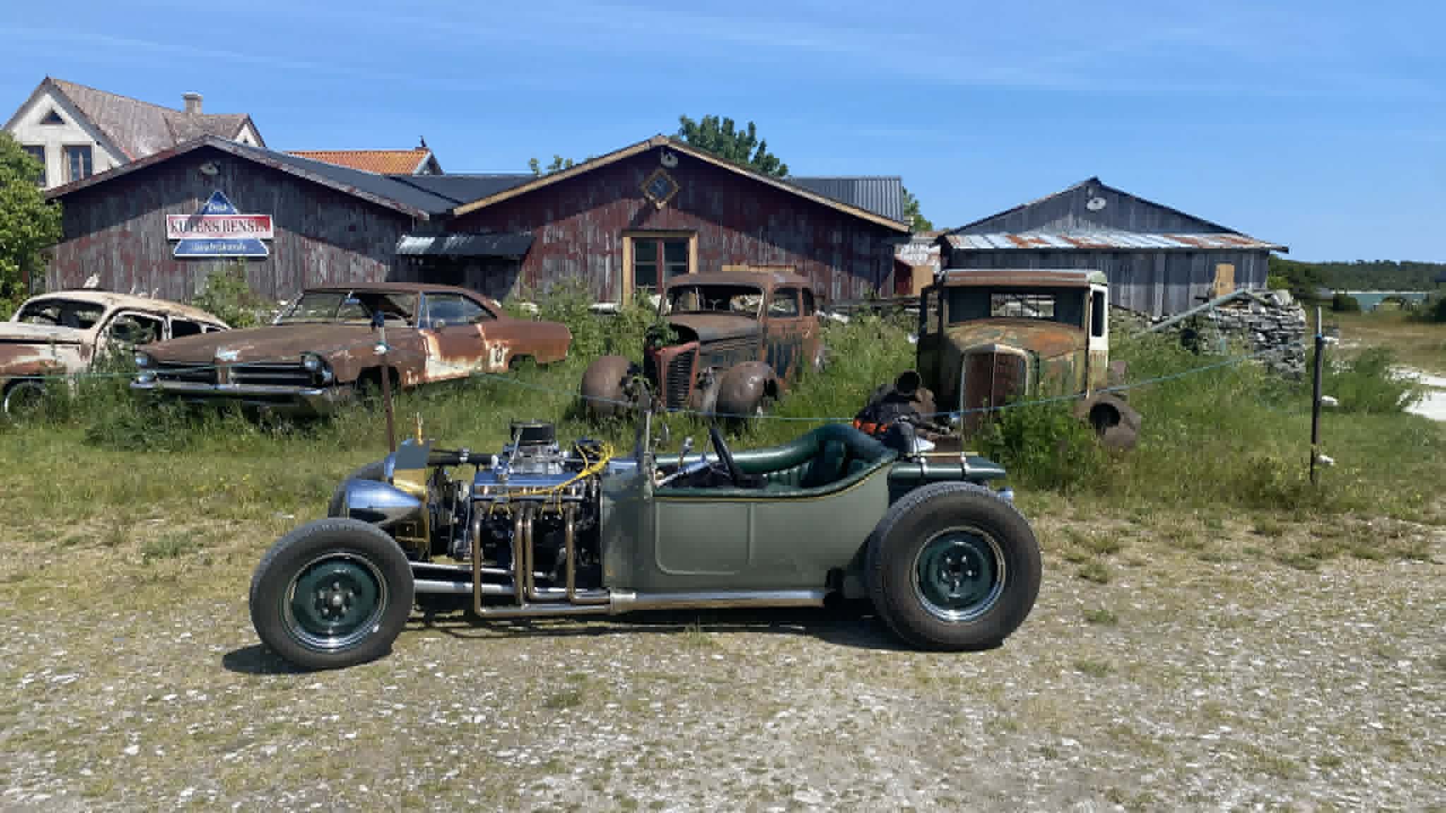 Hotrod '23, handgjord metallskulptur från Steelshop