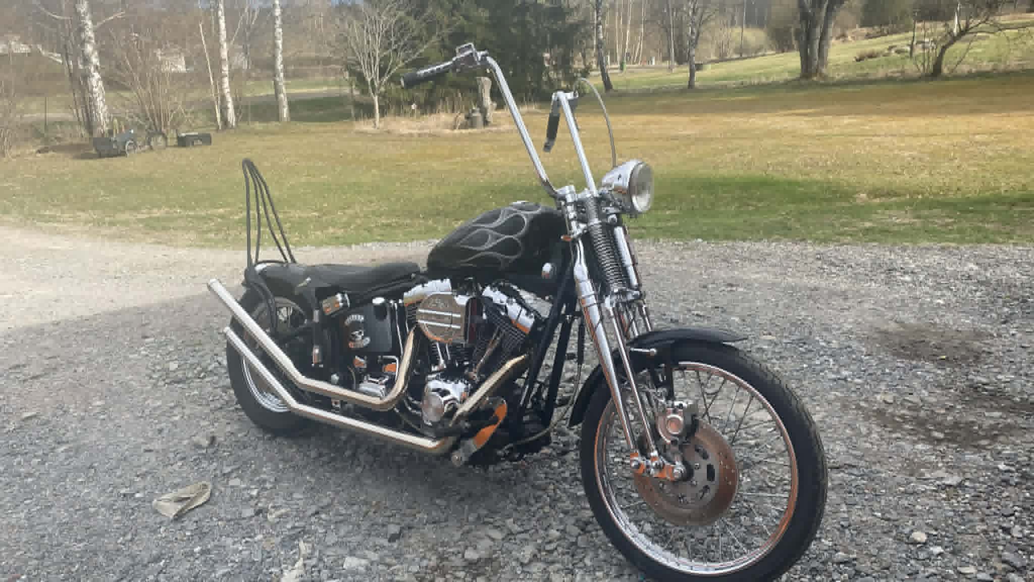 Harley Davidsson, handgjord metallskulptur från Steelshop