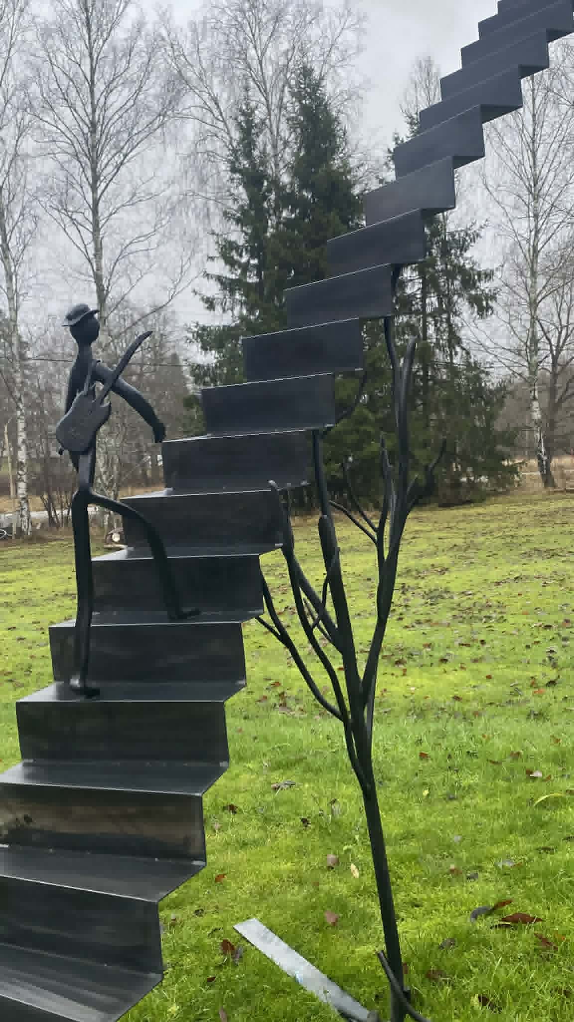 Stairway to Heaven, handgjord metallskulptur från Steelshop